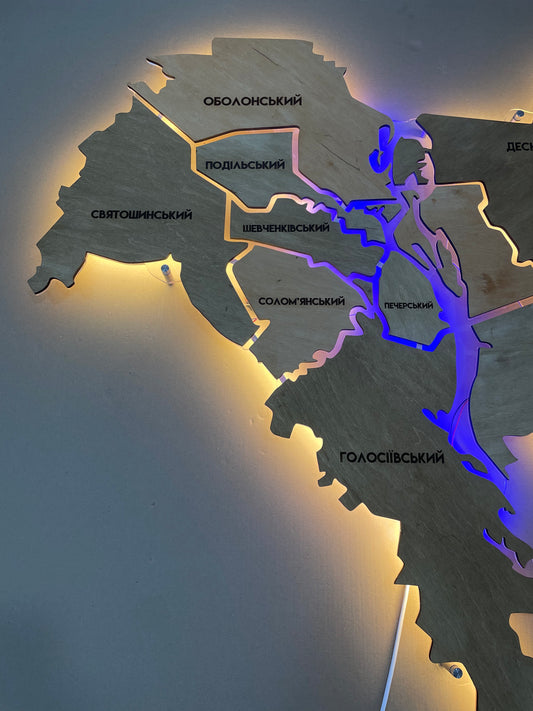 Карта міста Київ на акрилі, з підсвіткою між районами, колір Light Tree