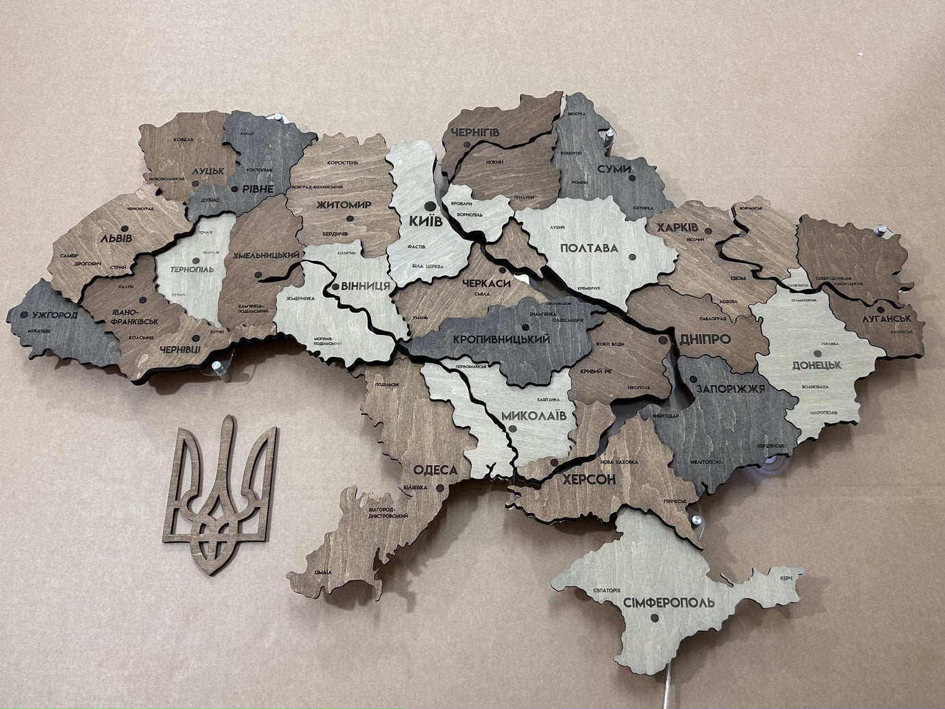Карта України з підсвіткою річок та по контуру колір Liberty