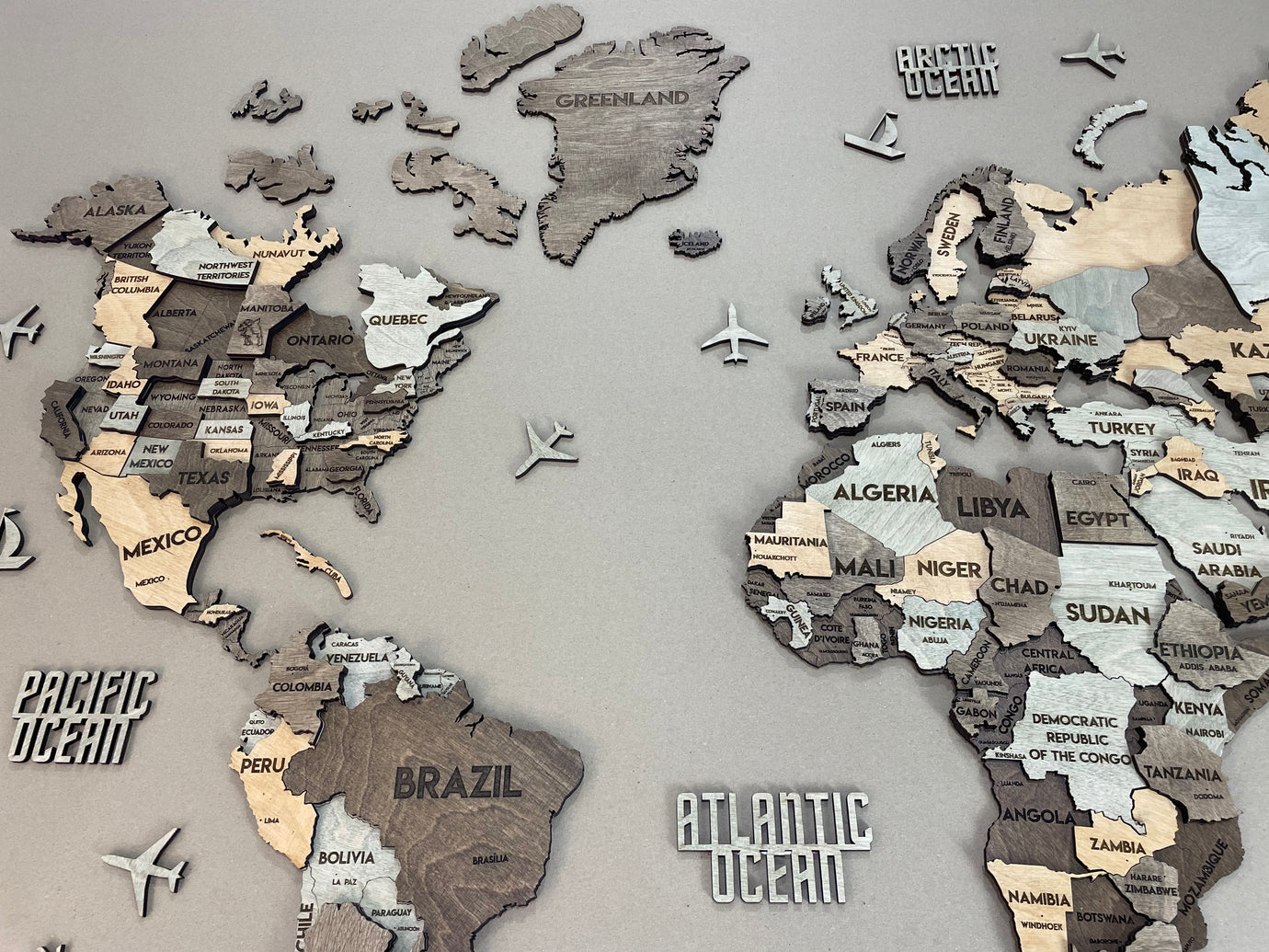 Багатошарова карта світу колір Memory з столицями