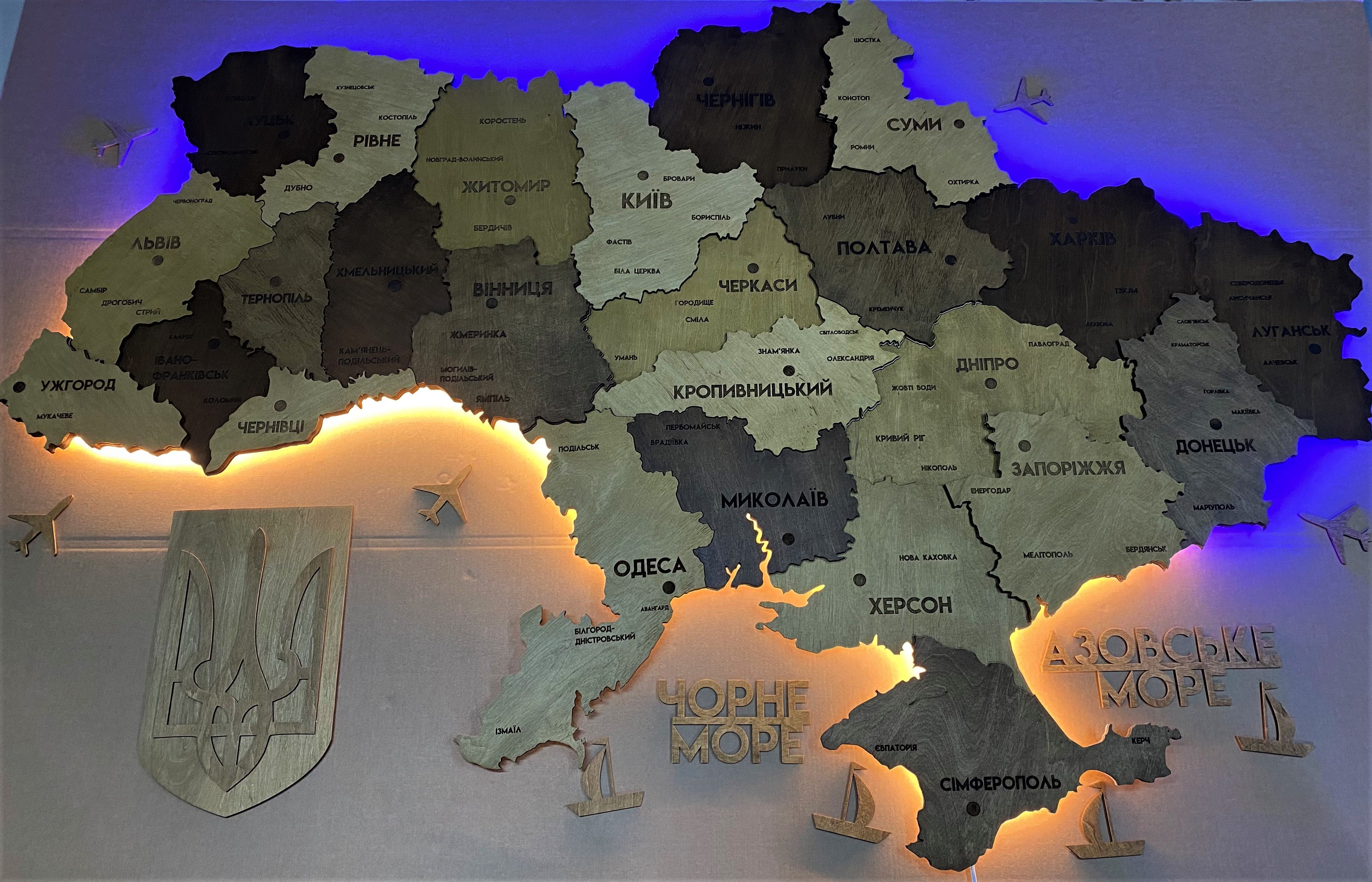 ukraine_wooden_map_led-oak