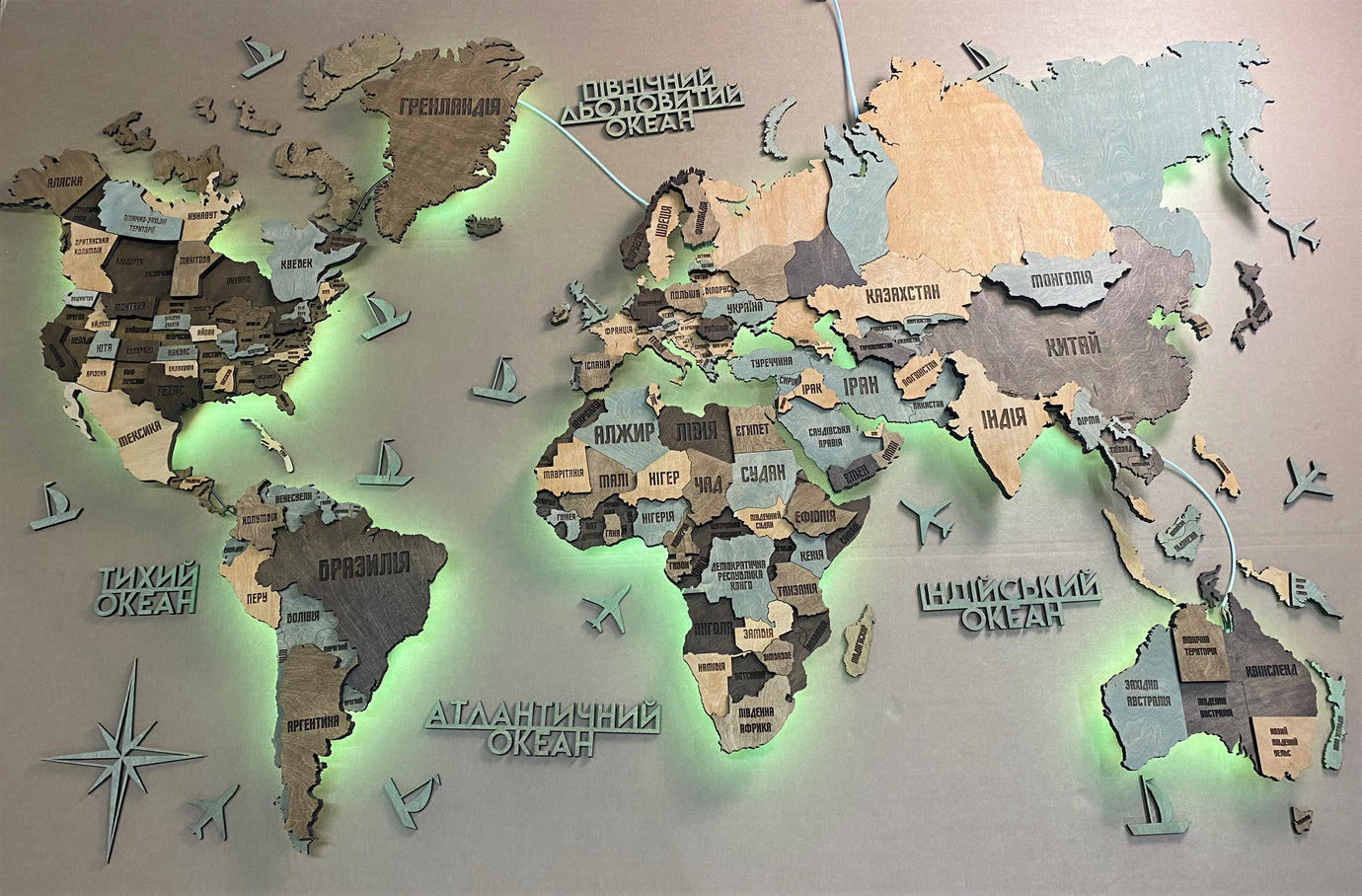 Багатошарова карта світу з підсвіткою RGB колір Memory