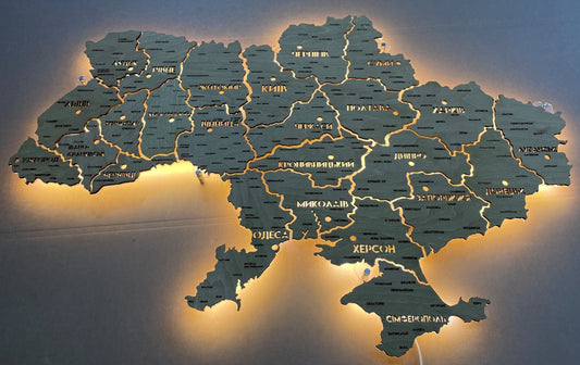 Деталізована карта України на акрилі з підсвіткою між областями колір Oak