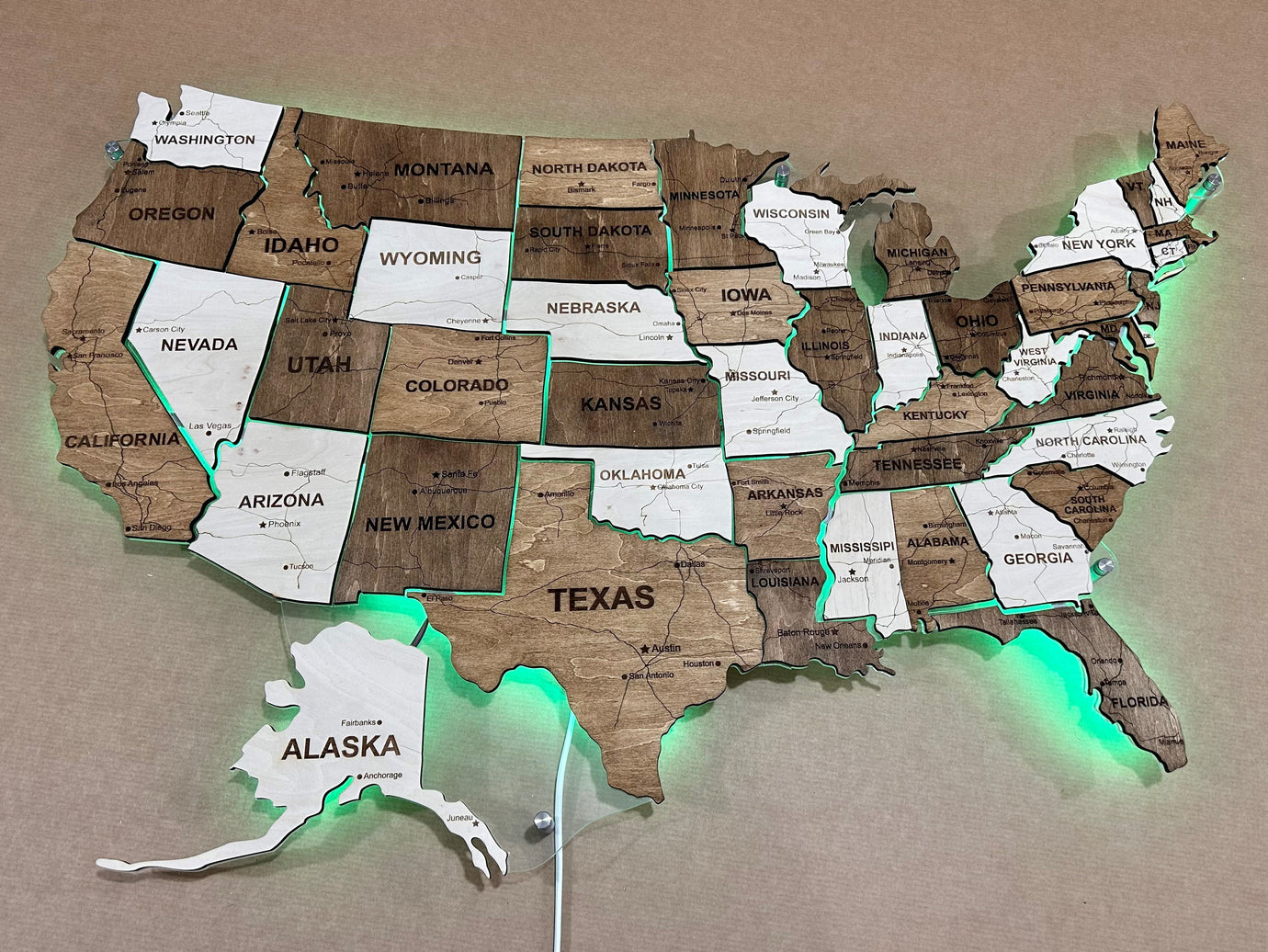 Карта США з дорогами на акрилі з підсвіткою RGB між штатами колір Terra