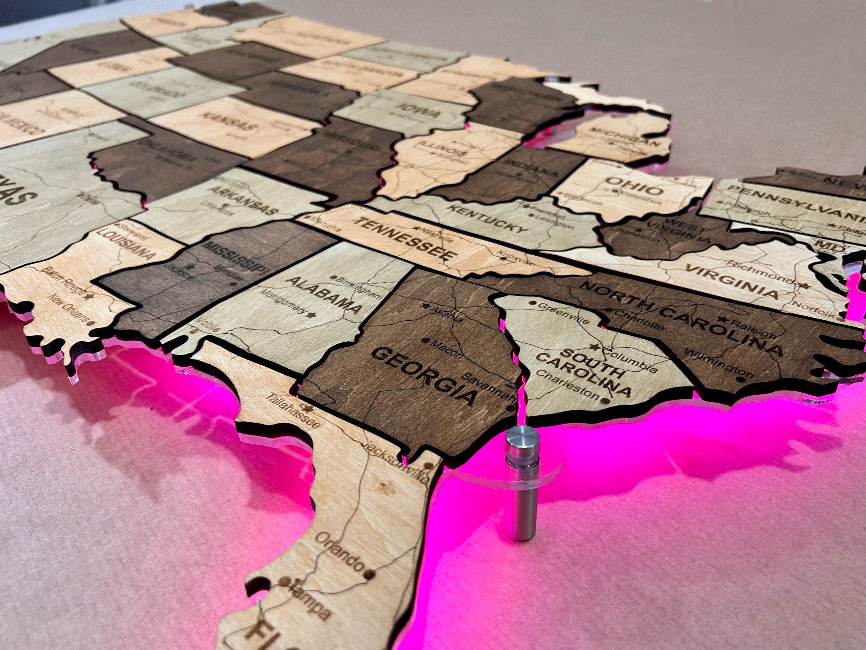 wooden_usa_map_rgb-memphis