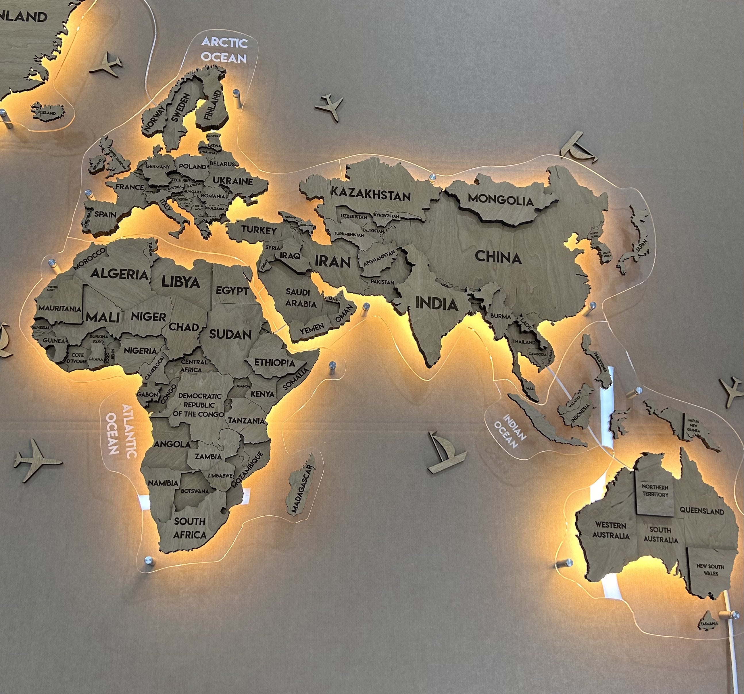 wooden_world_glass_led_map_oak