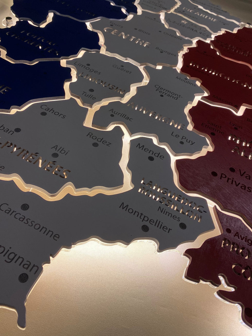 Карта Франції на акрилі з підсвіткою між областями колір Flag