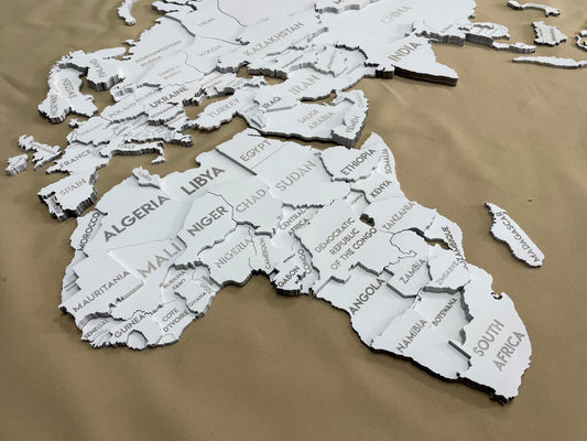 Багатошарова карта світу колір White