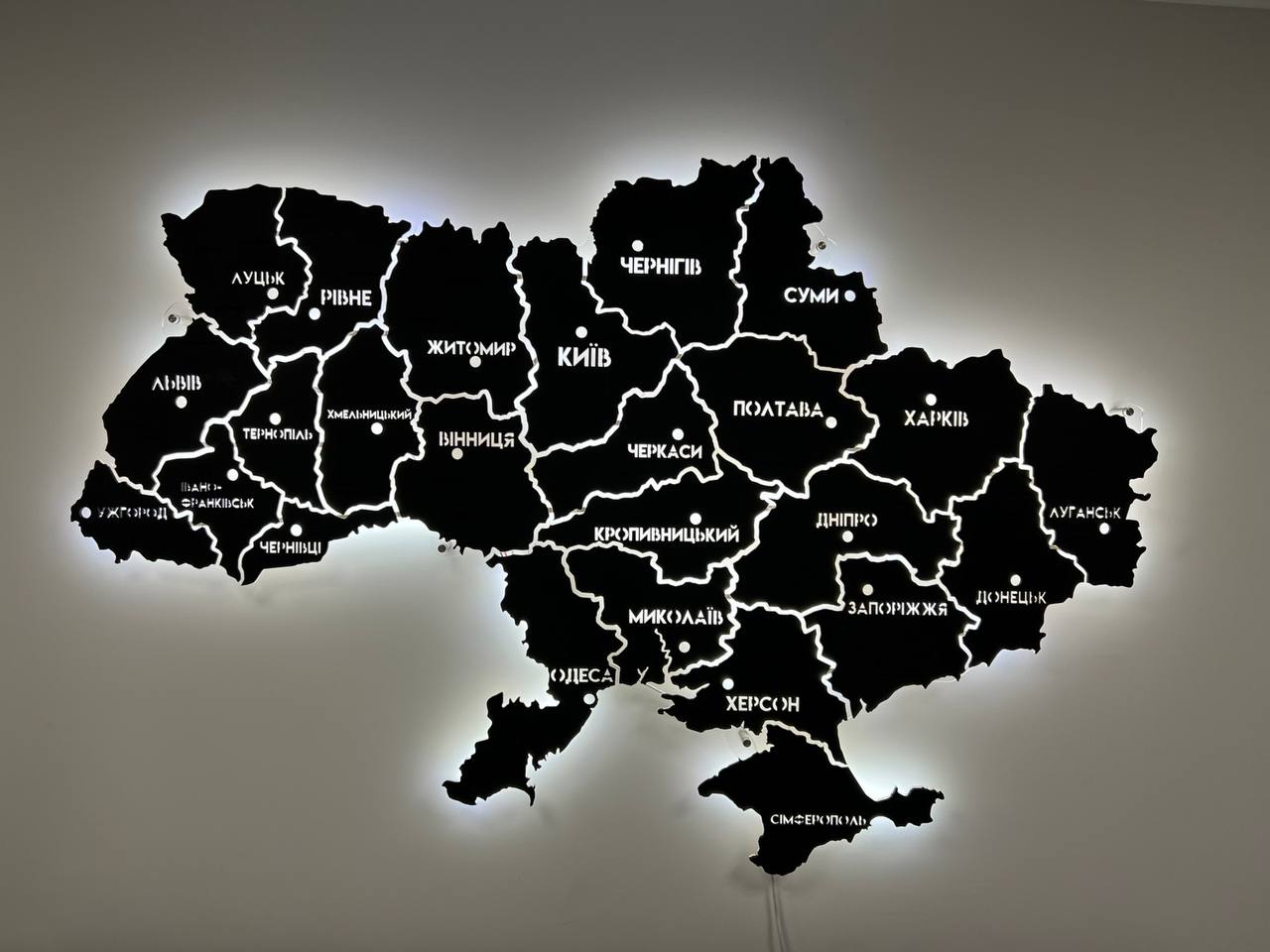 wooden_ukraine_map_black