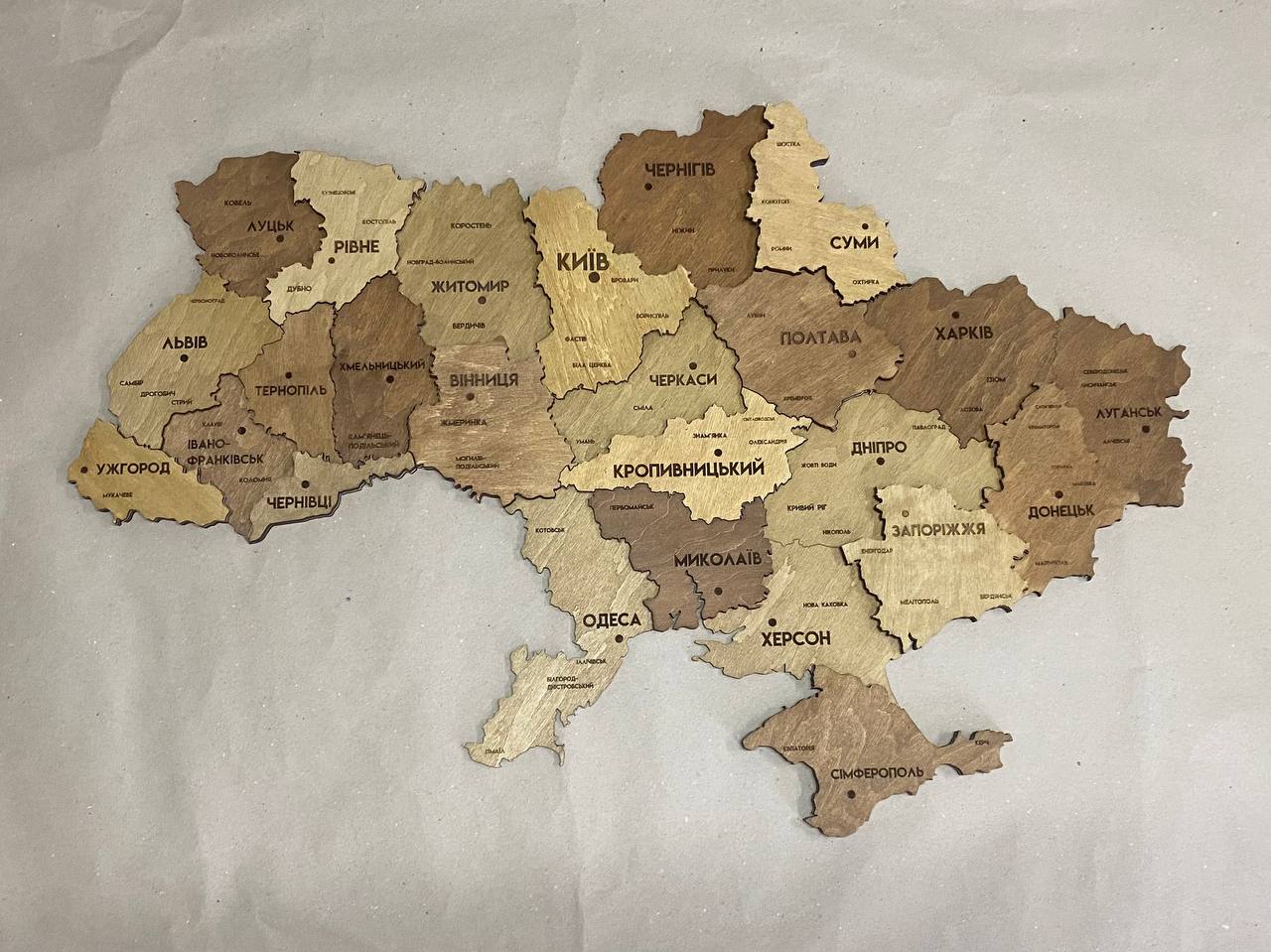 wooden_ukraine_map_3d_oak