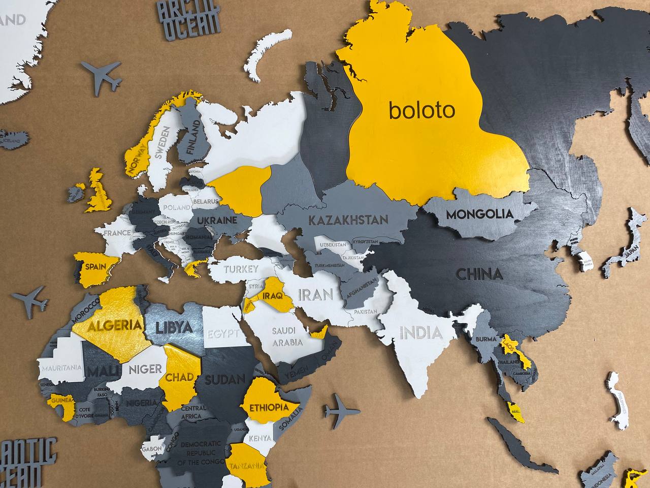 Багатошарова карта світу колір Urban