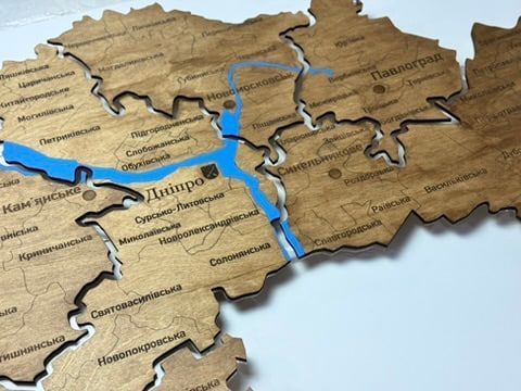 Карта Дніпропетровської області на акрилі, з річками та підсвіткою, колір Rosewood 767706111 фото