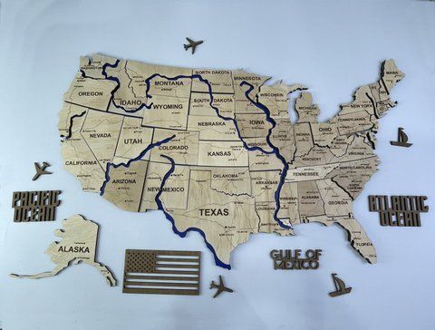 Багатошарова карта США з фарбованими річками та дорогами, колір Natural 3152030 фото